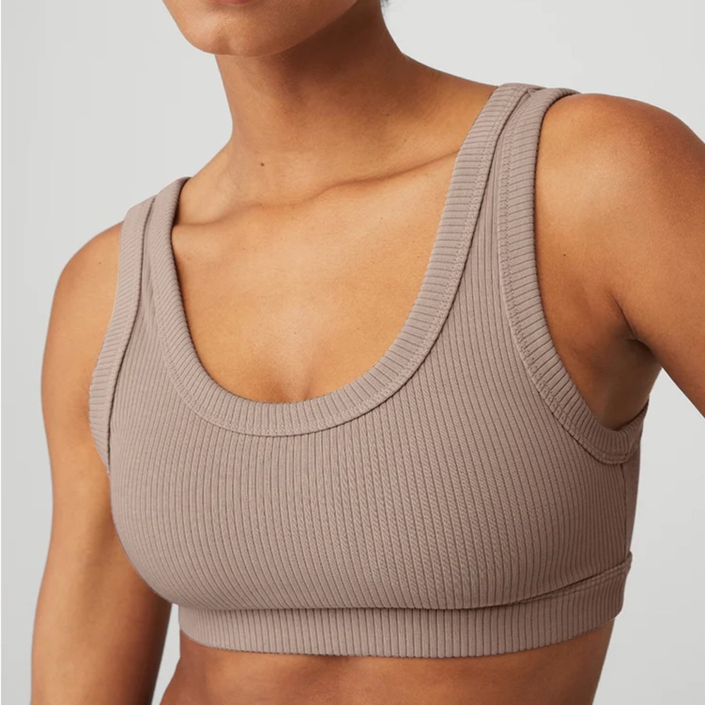 ALO Yoga wellness bra in Taupe - Picture 4 of 7